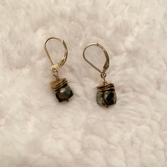 Gold Tone Chrome Rock Dangling Earrings Accessory Layer - Picture 12 of 13